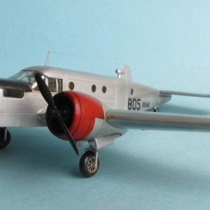 Beechcraft At 11 Kansan PM Model Demonte Plastik Uçak Maket Kiti