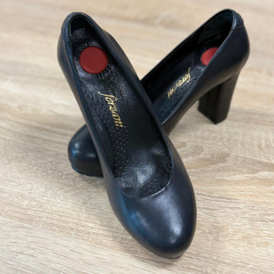 Siyah Hostes Topuklu Ayakkabı 8 Cm